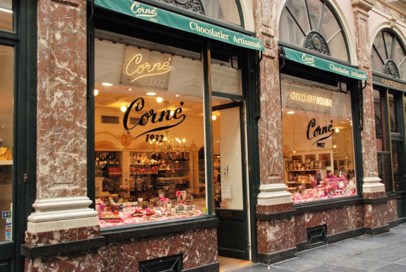 boulangerie-COLOMARS-min_chocolate_chocolaterie_shop_luxury_chic_gallery_brussels_belgium-558146